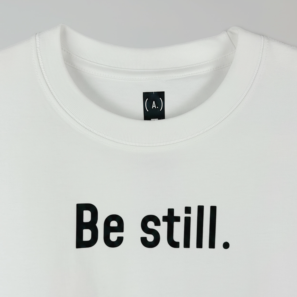 Be still. – Men’s Oversized (Bold)