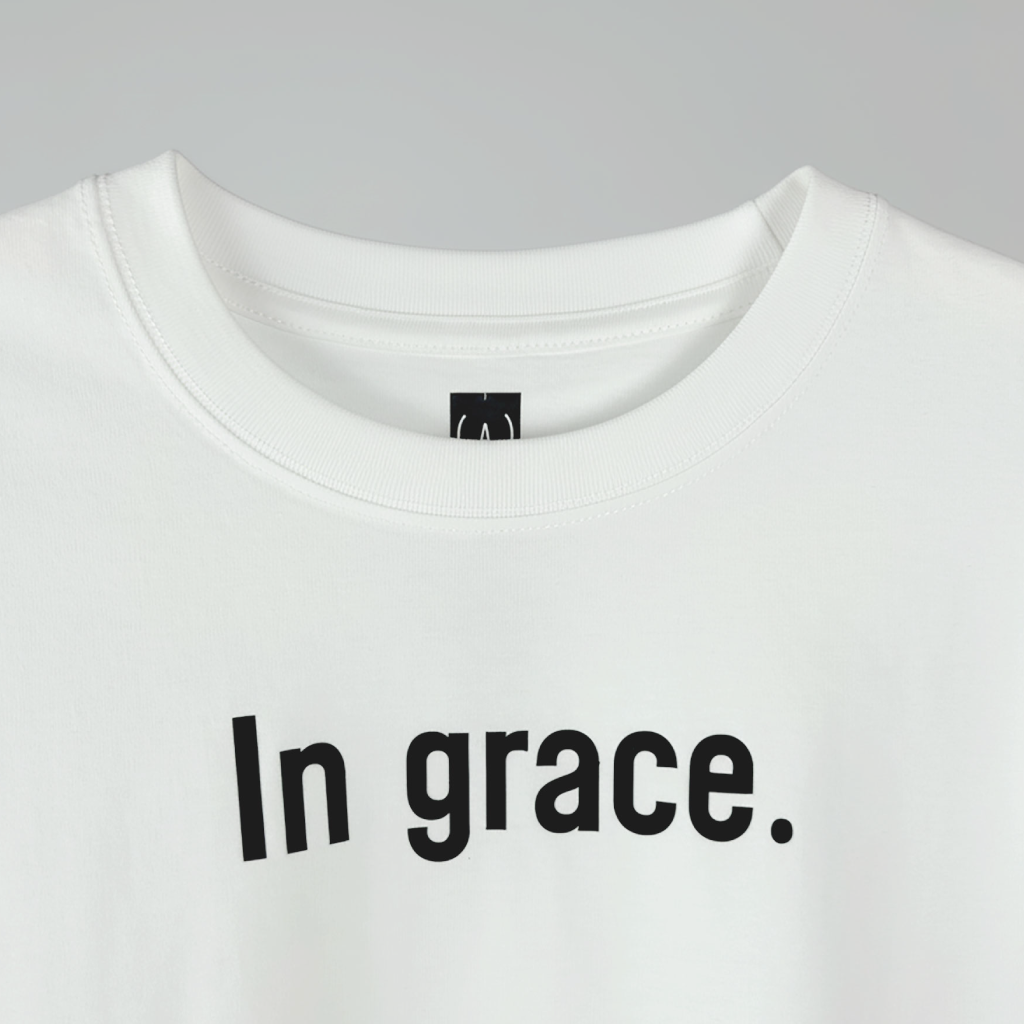 In grace. – Unisex Relaxed Fit (Bold)