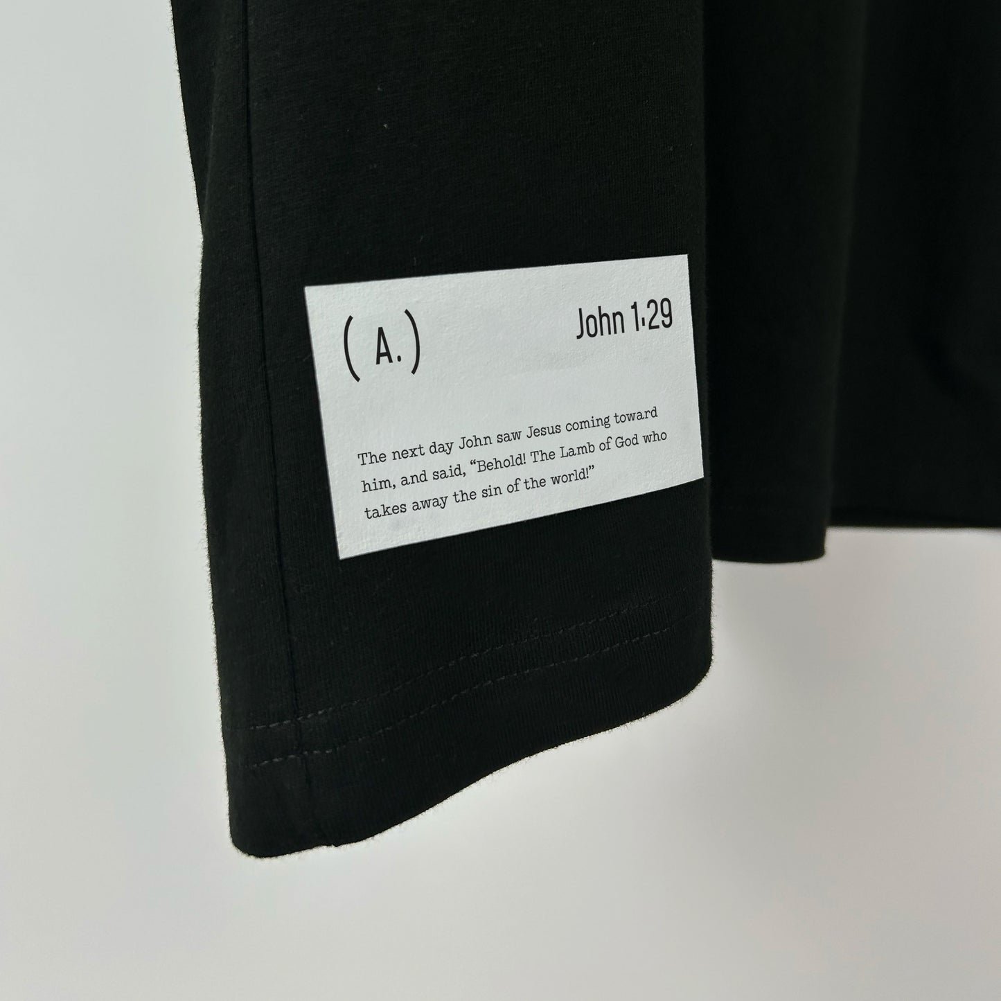 Lamb of God. – Women’s Basic (Bold)