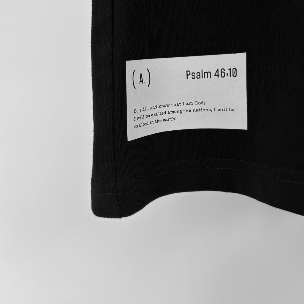 Be still. – Women’s Basic (Bold)