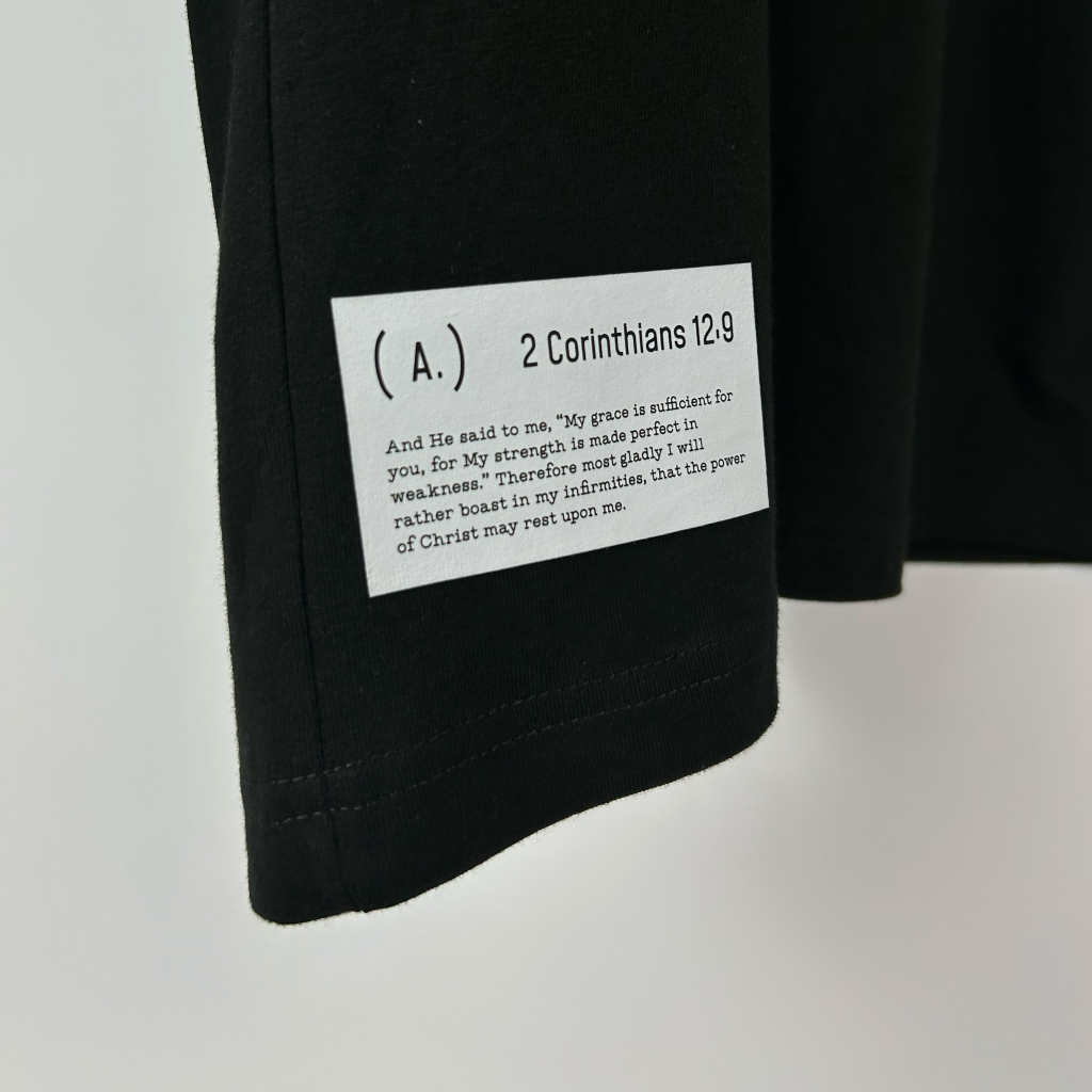 In grace. – Unisex Relaxed Fit (Bold)